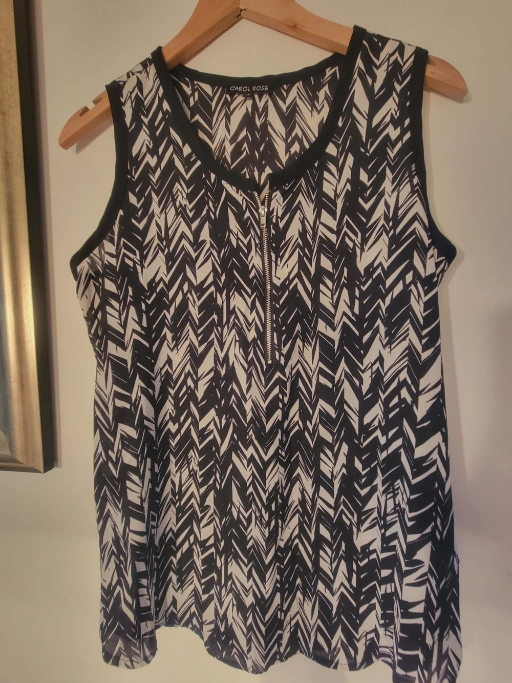 Carol Rose Black & White Printed Sleeveless Zip-Front Tank